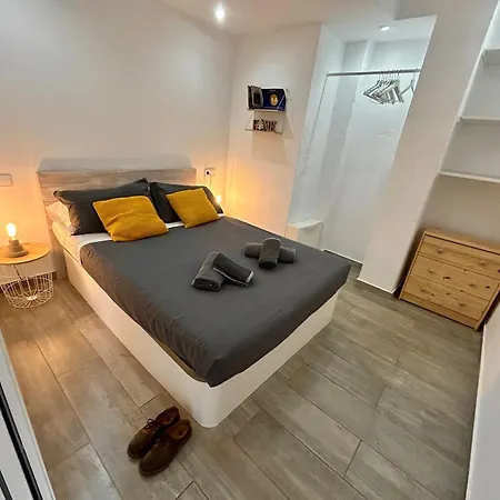 Wonderful In Apartment *
